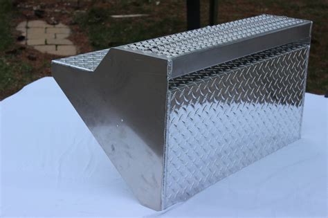 peterbilt stainless battery box cover